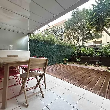 Апартаменти Le Square Pauline, 4 Prs, Jardin, 300m